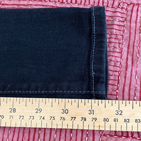 Flying Monkey women’s size 25 NWT black faded Denim jeans - Picture 12 of 15
